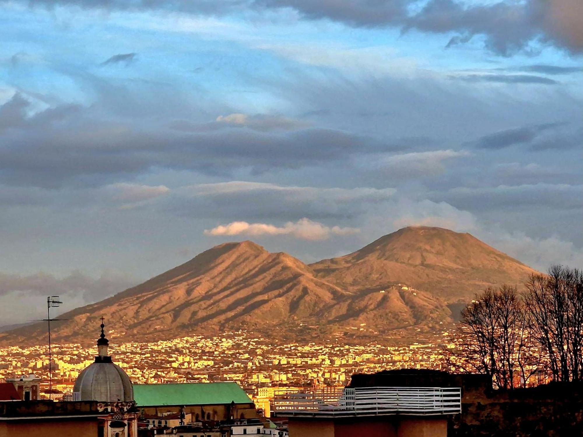 Olivella21 Vesuvio * Napoli